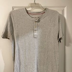 Short sleeve Henley